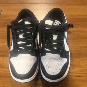Nike Men's Classic Black and White Sneakers